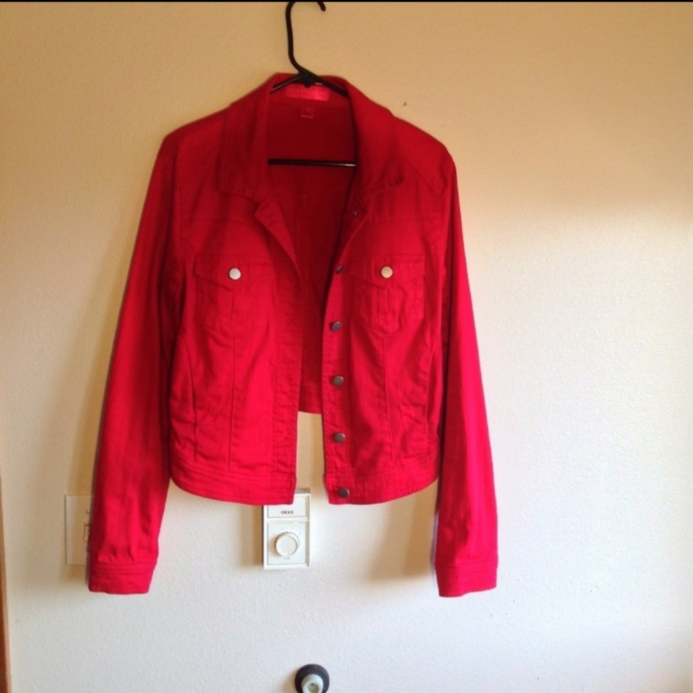 🔥Gorgeous Red Cropped Denim Jacket